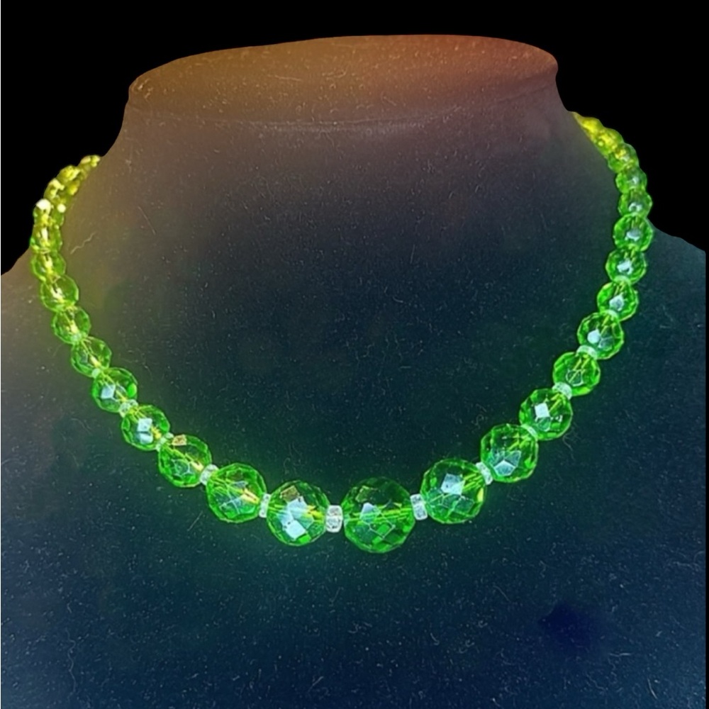 Vintage 1920’s glass necklace